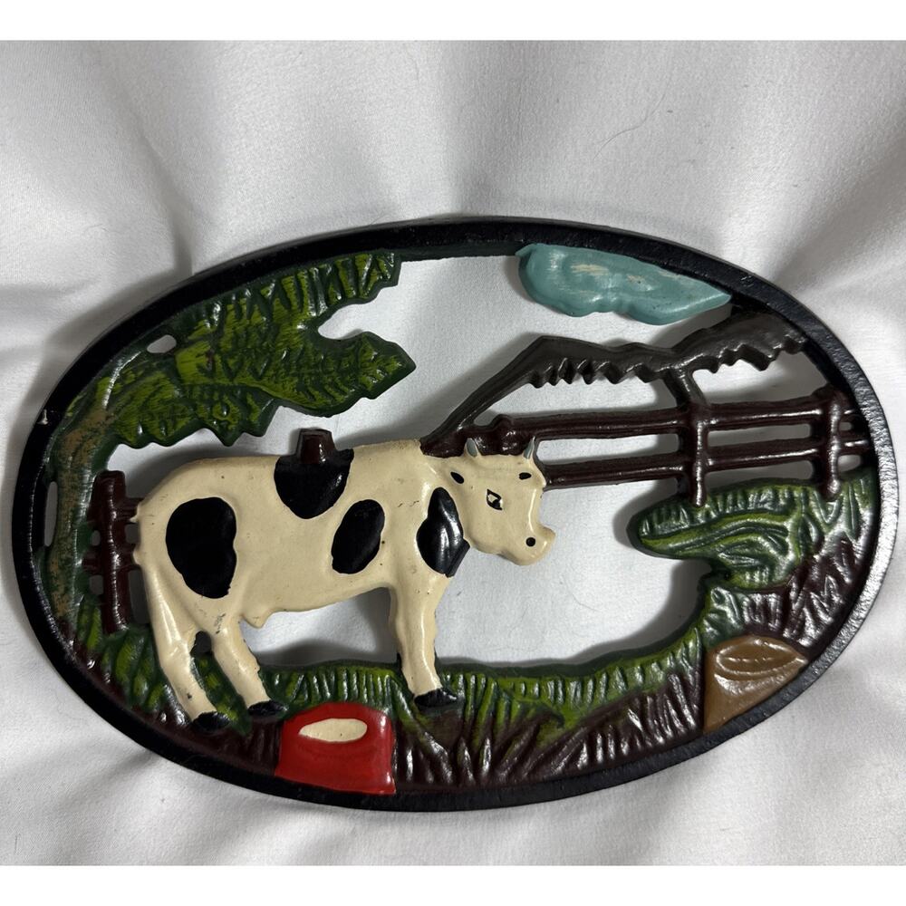 Cast Iron Trivet Hot Plate Holstein Cow Grazing Dairy Farm Vintage 8.5’x5.5’